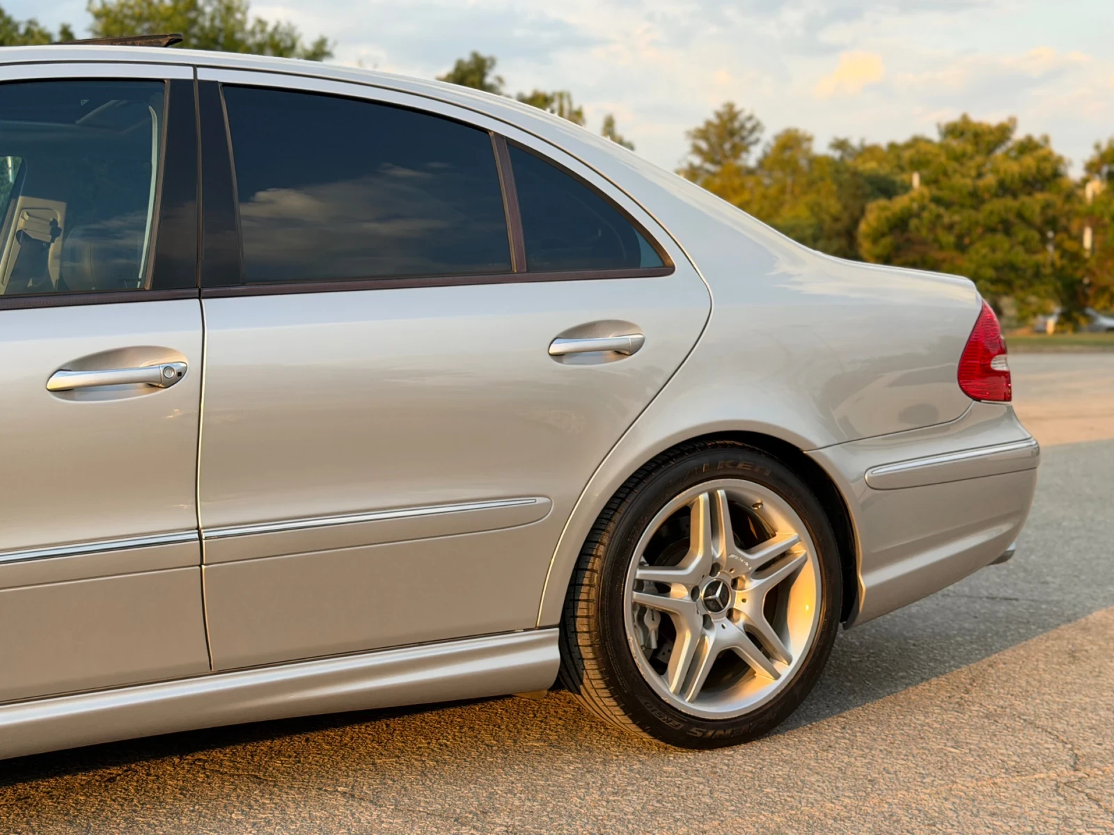 Mercedes-Benz E 55 AMG 70 000КМ, снимка 8 - Автомобили и джипове - 55627114