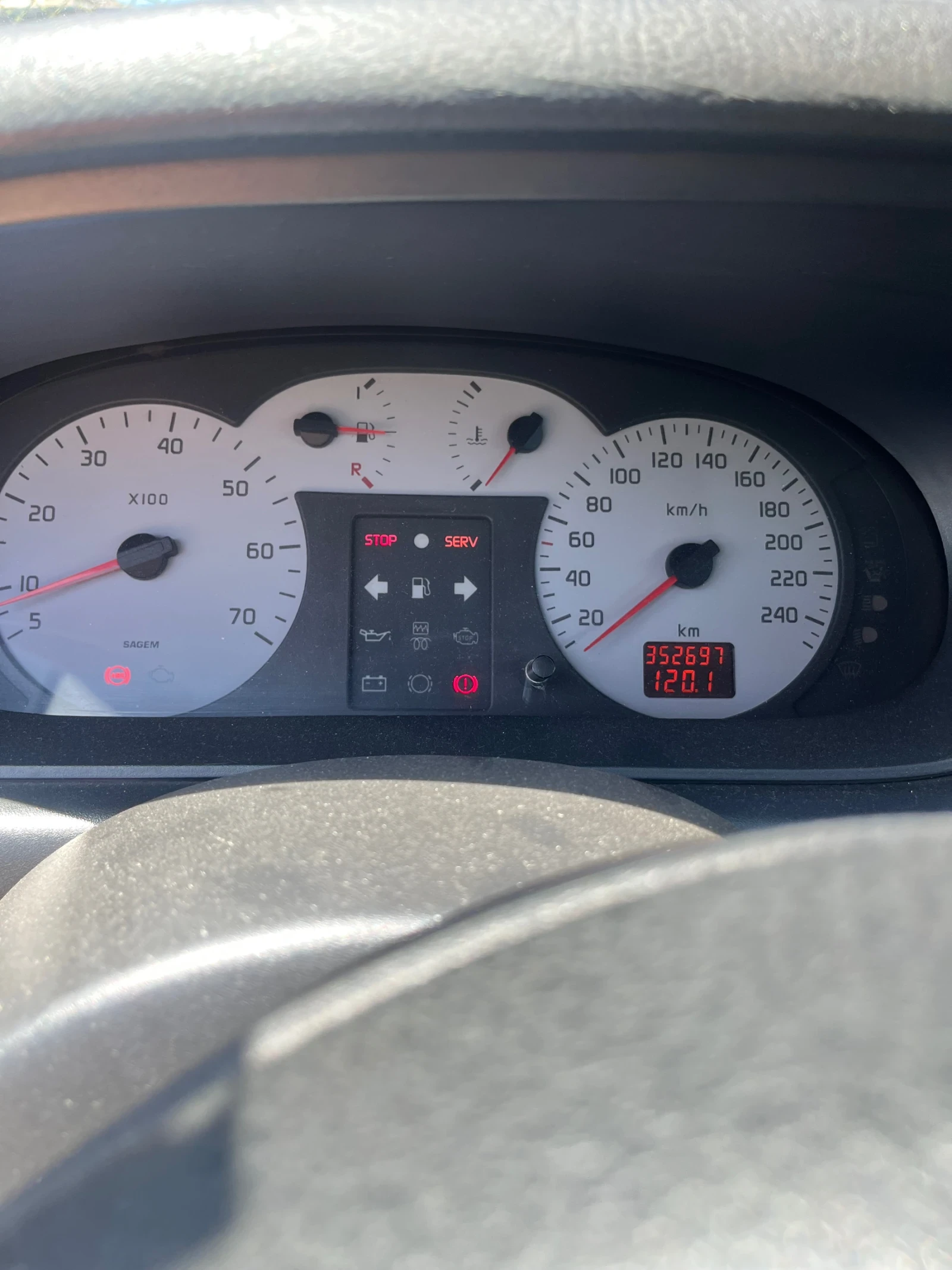 Renault Megane, снимка 2 - Автомобили и джипове - 55772378