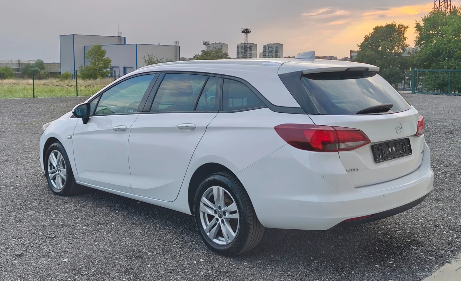 Opel Astra 1.6CDTI Evro6, /AVTOMAT , снимка 3 - Автомобили и джипове - 55792252