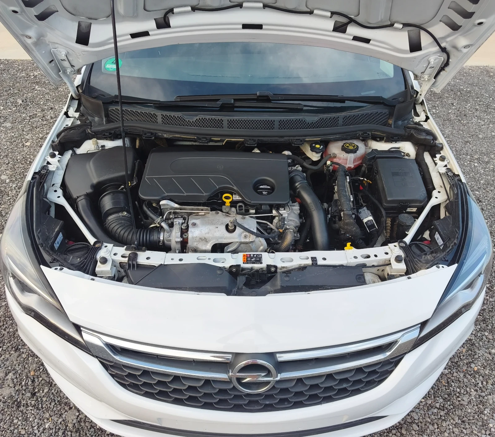 Opel Astra 1.6CDTI Evro6, /AVTOMAT , снимка 15 - Автомобили и джипове - 55792252