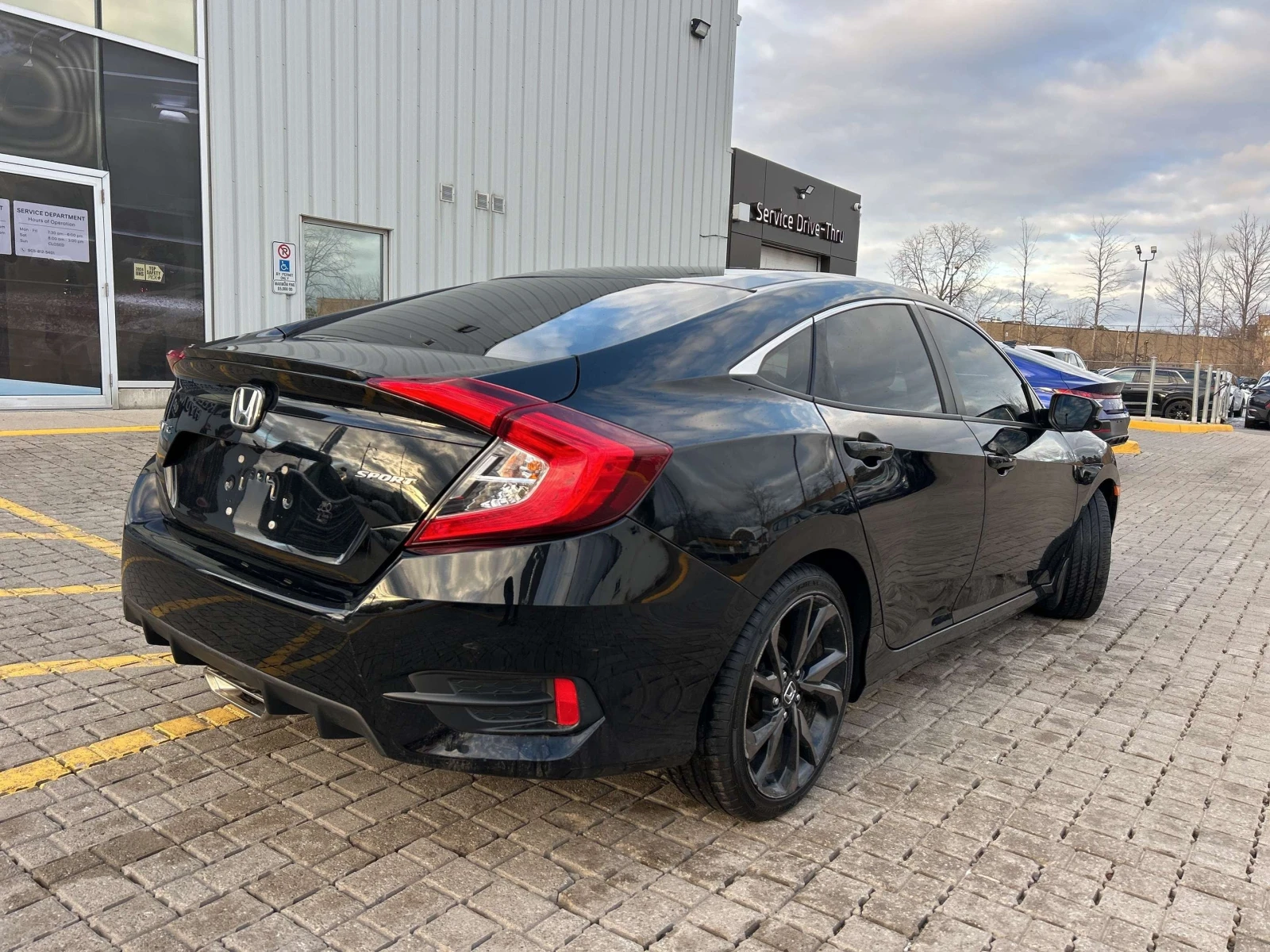 Honda Civic SPORT| ПОДГРЕВИ| ЗАДНА КАМЕРА| ПАНОРАМА| LANE ASSI, снимка 3 - Автомобили и джипове - 55887286