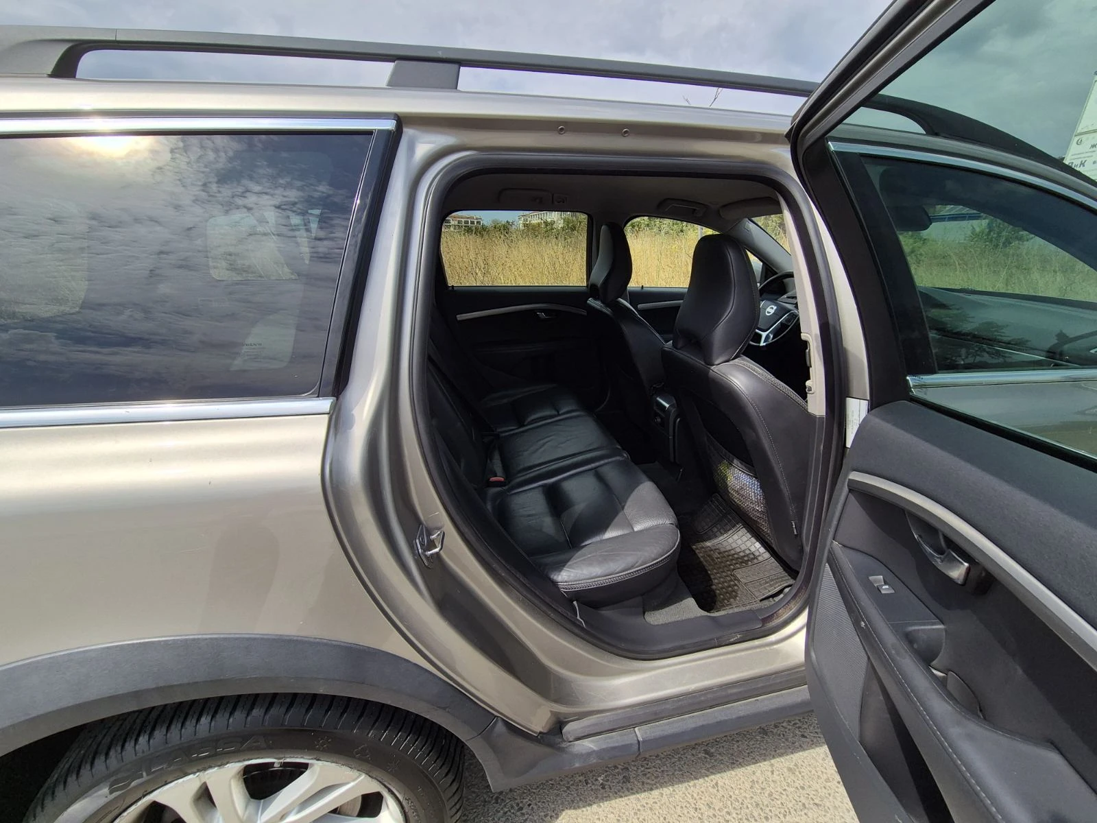 Volvo Xc70 Polestar D5, снимка 7 - Автомобили и джипове - 55977221