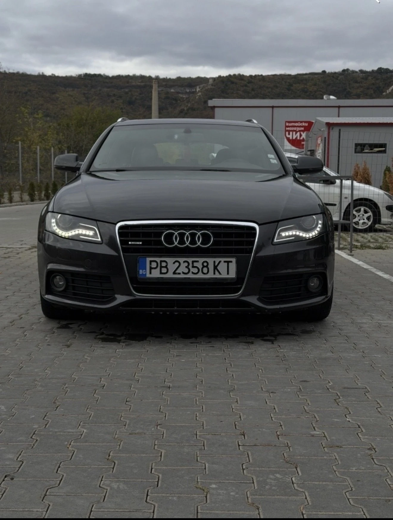 Audi A4, снимка 2 - Автомобили и джипове - 56682153