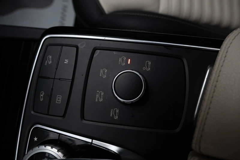 Mercedes-Benz GLE 450 AMG Coupe/Distronic/Blind Spot/Lane Assist/Sport Editi, снимка 11 - Автомобили и джипове - 52829851