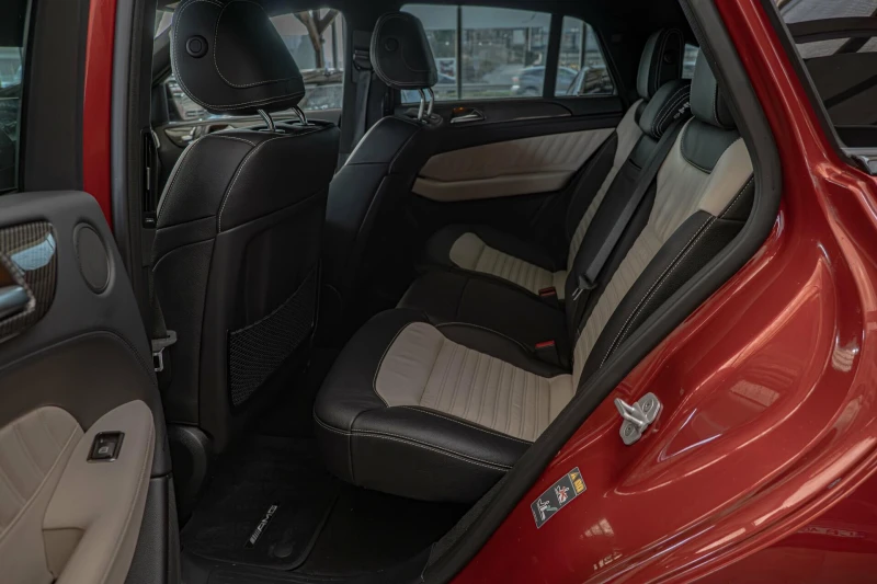 Mercedes-Benz GLE 450 AMG Coupe/Distronic/Blind Spot/Lane Assist/Sport Editi, снимка 9 - Автомобили и джипове - 52829851