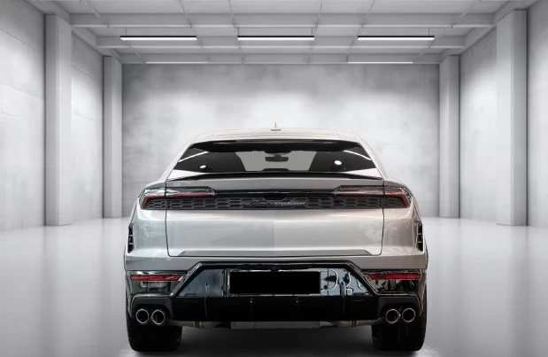 Lamborghini Urus SE = Carbon Ceramic Brakes = Гаранция, снимка 2 - Автомобили и джипове - 55573101