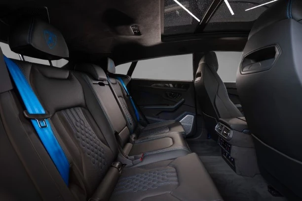 Lamborghini Urus SE = Carbon Ceramic Brakes = Гаранция, снимка 11 - Автомобили и джипове - 55573101