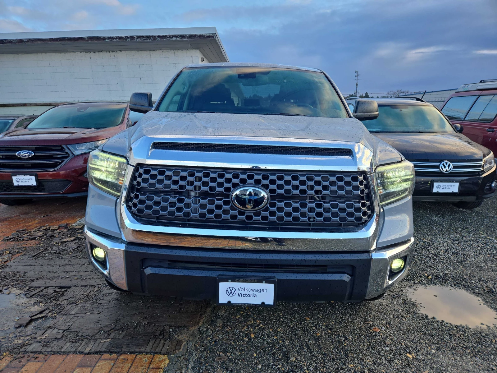 Toyota Tundra * CREWMAX* 5.7* AWD* CARFAX*  | Mobile.bg � ����������� 2