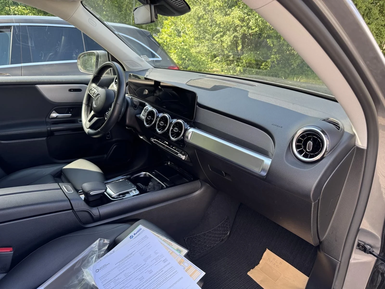 Mercedes-Benz GLB 180, снимка 11 - Автомобили и джипове - 54231002