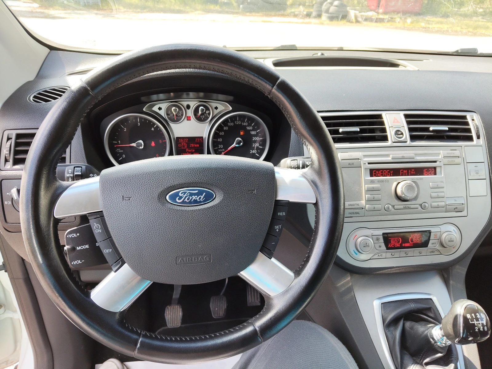 Ford Kuga 2, 0d 140ps 6ck, снимка 8 - Автомобили и джипове - 54413805