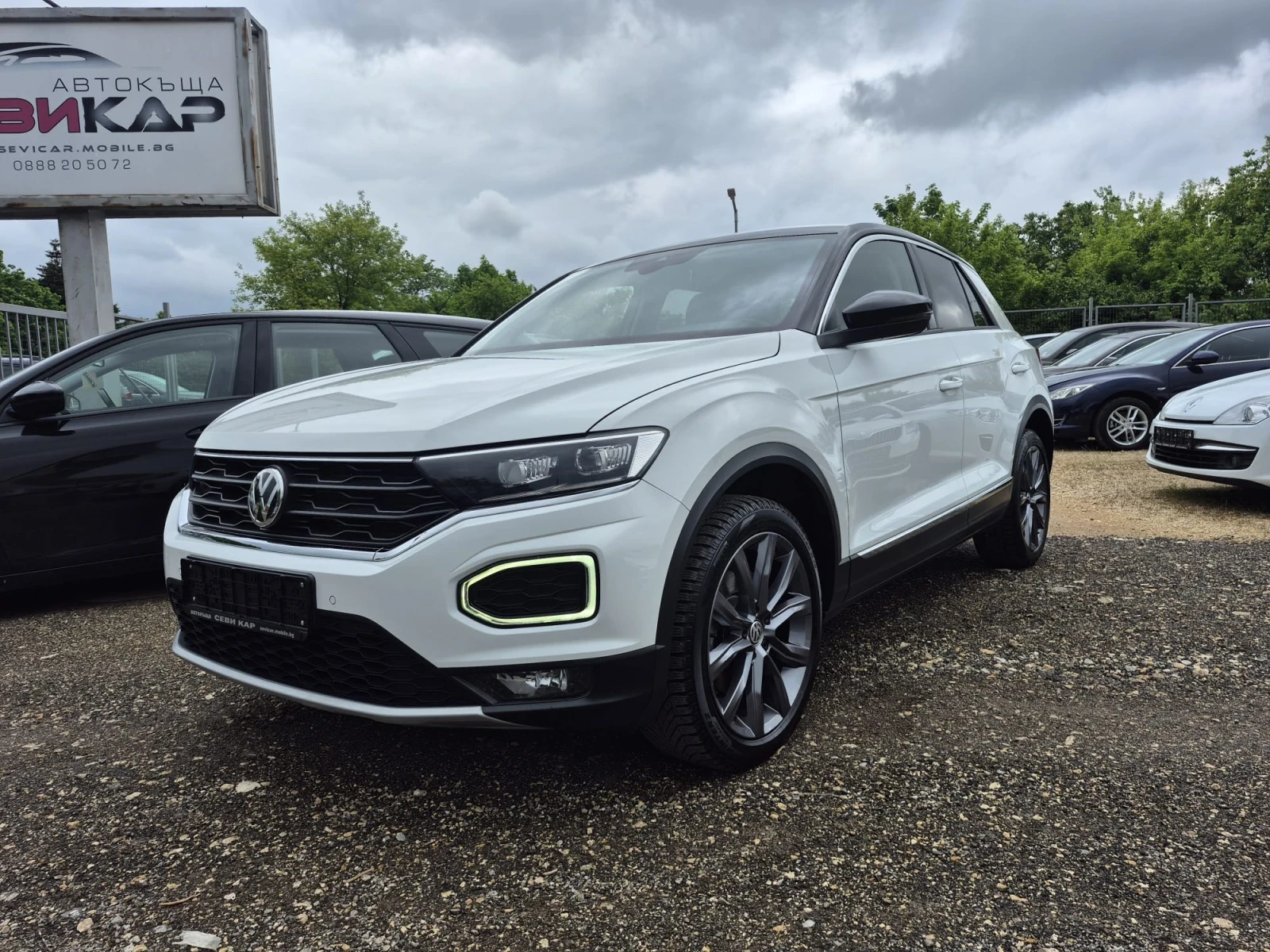 VW T-Roc 2.0tdi! Digital! Automatic! Distronic! Led! Xenon!, снимка 3 - Автомобили и джипове - 54653522