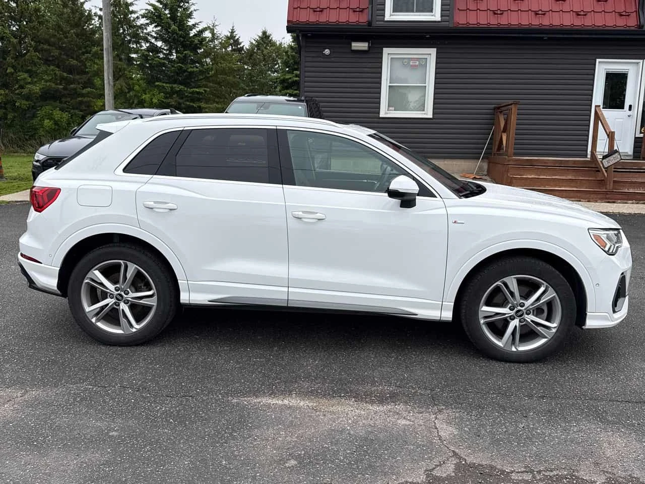 Audi Q3 * Technik * ДИСТРОНИК * 360 * ПАНО * KEYLESS, снимка 3 - Автомобили и джипове - 54682669
