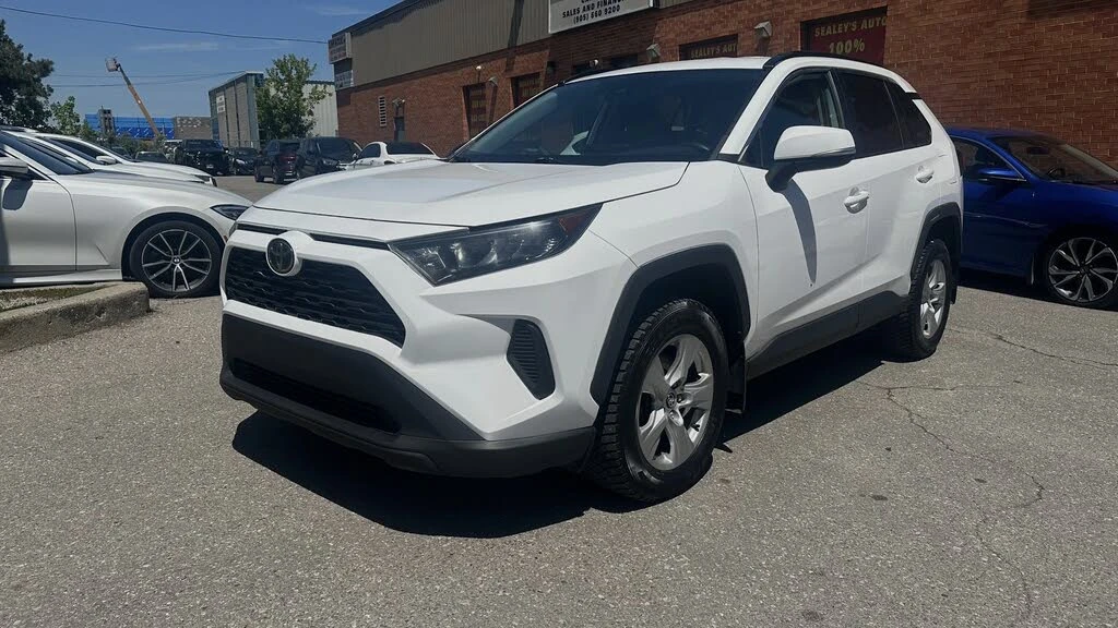Toyota Rav4 LE AWD