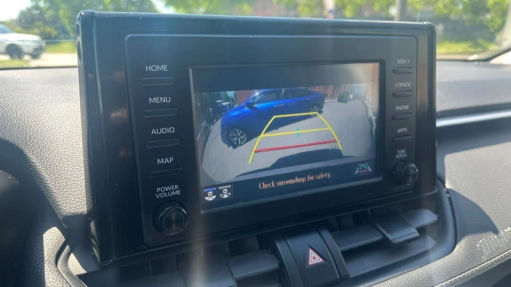Toyota Rav4 LE AWD, снимка 15 - Автомобили и джипове - 54711277
