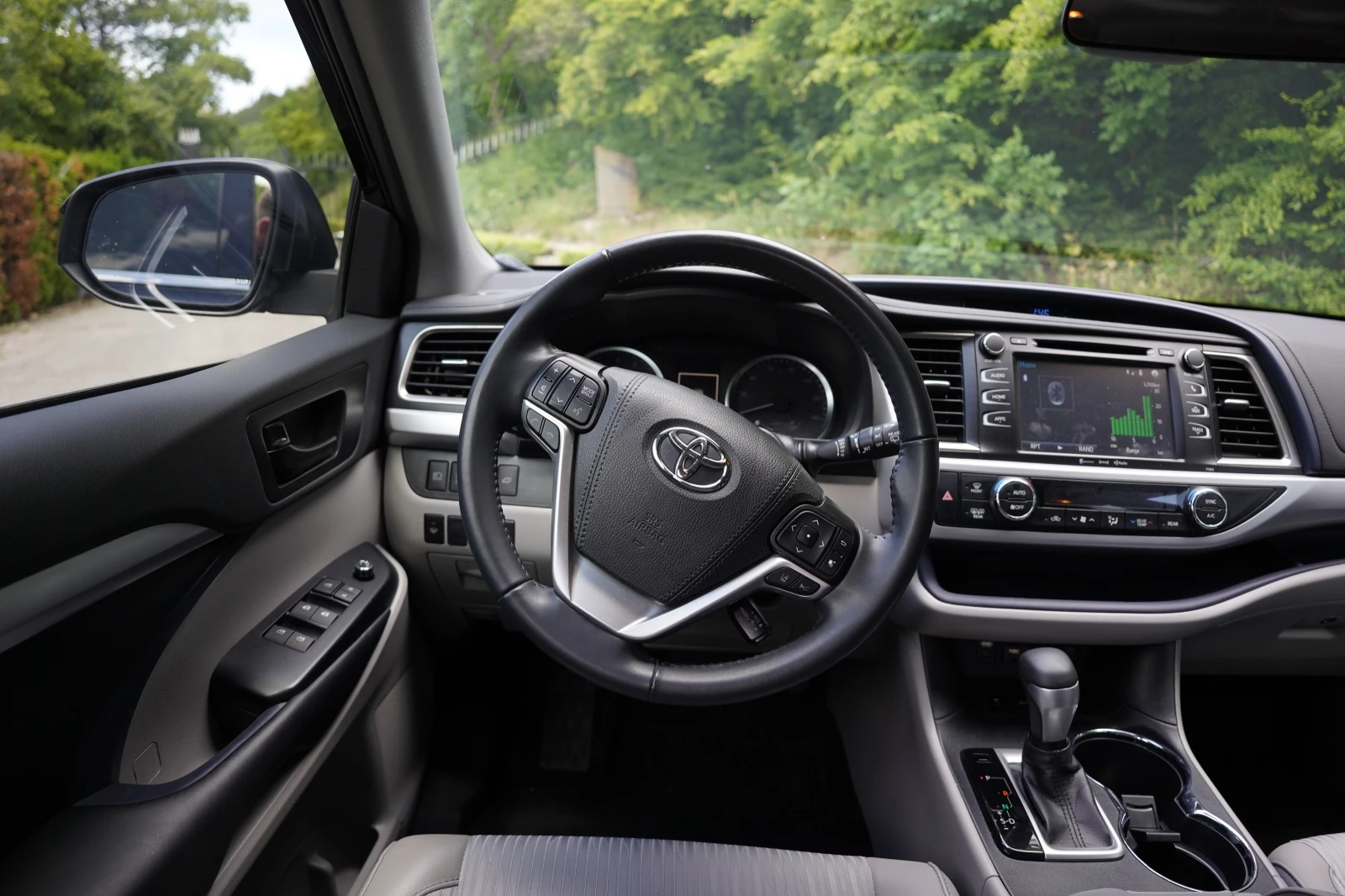 Toyota Highlander LE, снимка 6 - Автомобили и джипове - 54732646