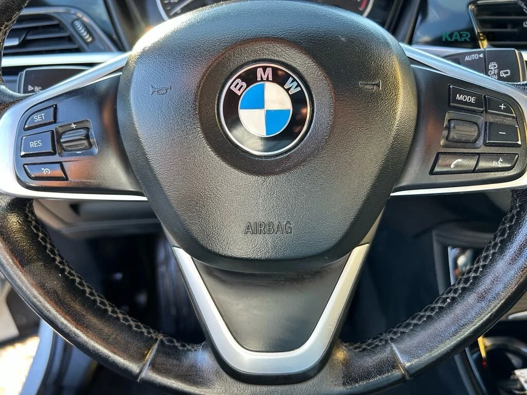 BMW X1 xDrive28i * Pano * ACC * АвтоКредит * (ЦЕНА ДО БГ), снимка 9 - Автомобили и джипове - 54824838
