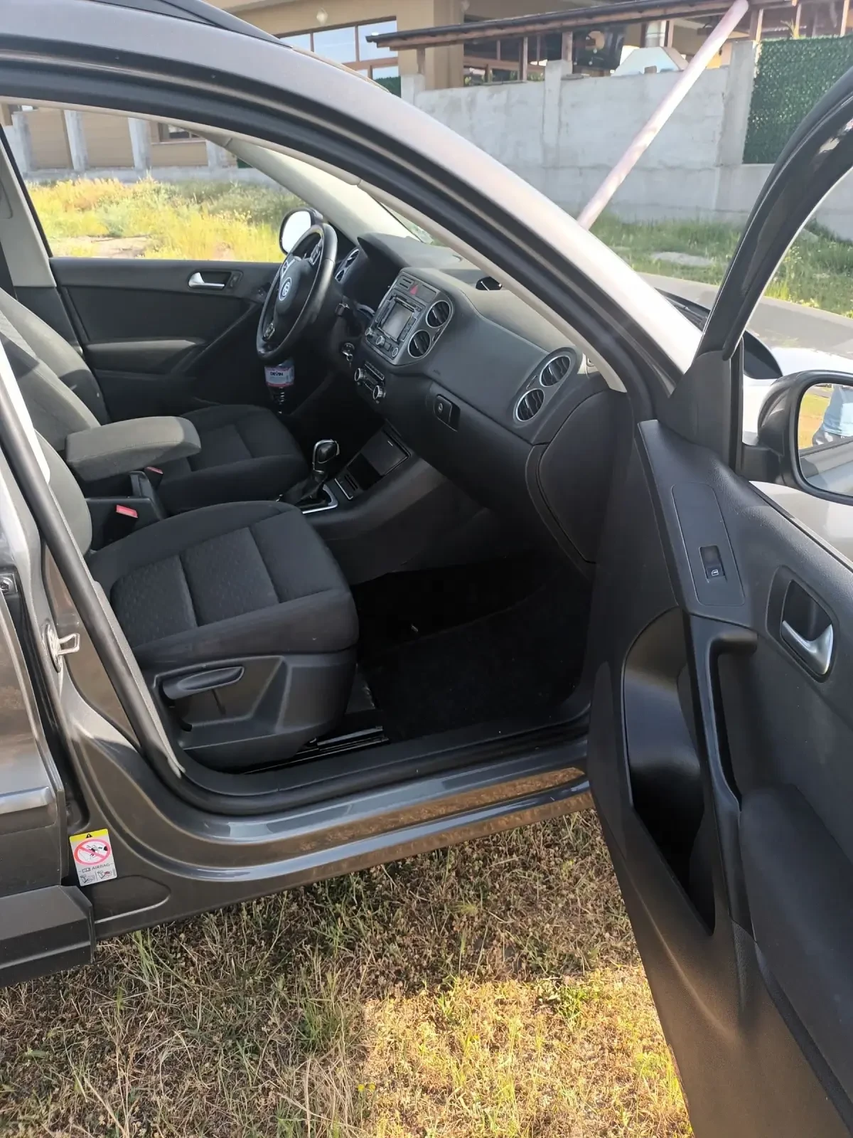 VW Tiguan, снимка 9 - Автомобили и джипове - 54958364
