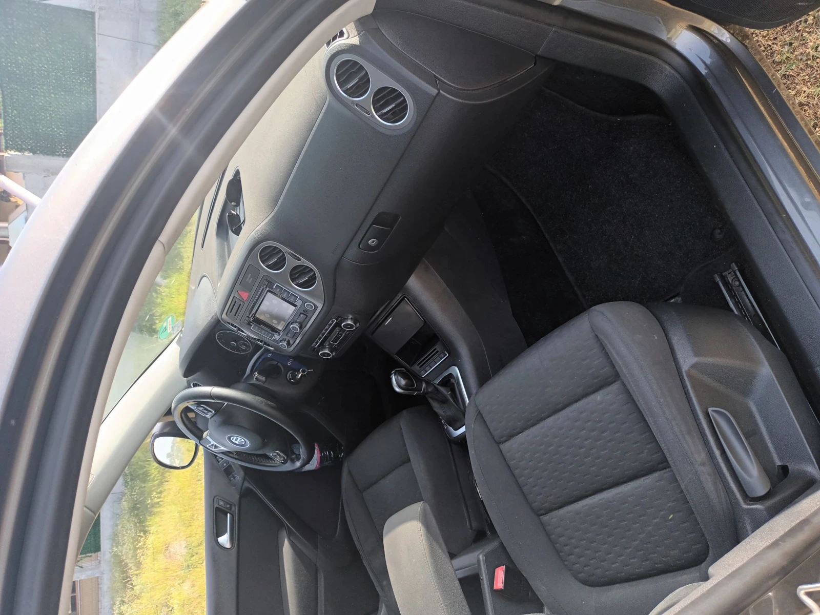 VW Tiguan, снимка 10 - Автомобили и джипове - 54958364