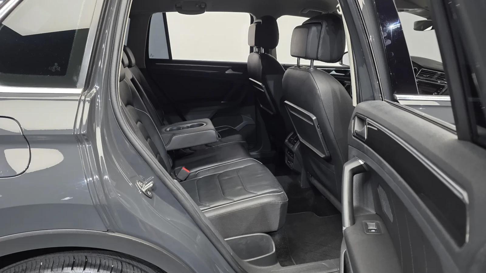 VW Tiguan 2.0TDI PRESTIGEFULL, снимка 12 - Автомобили и джипове - 55188463