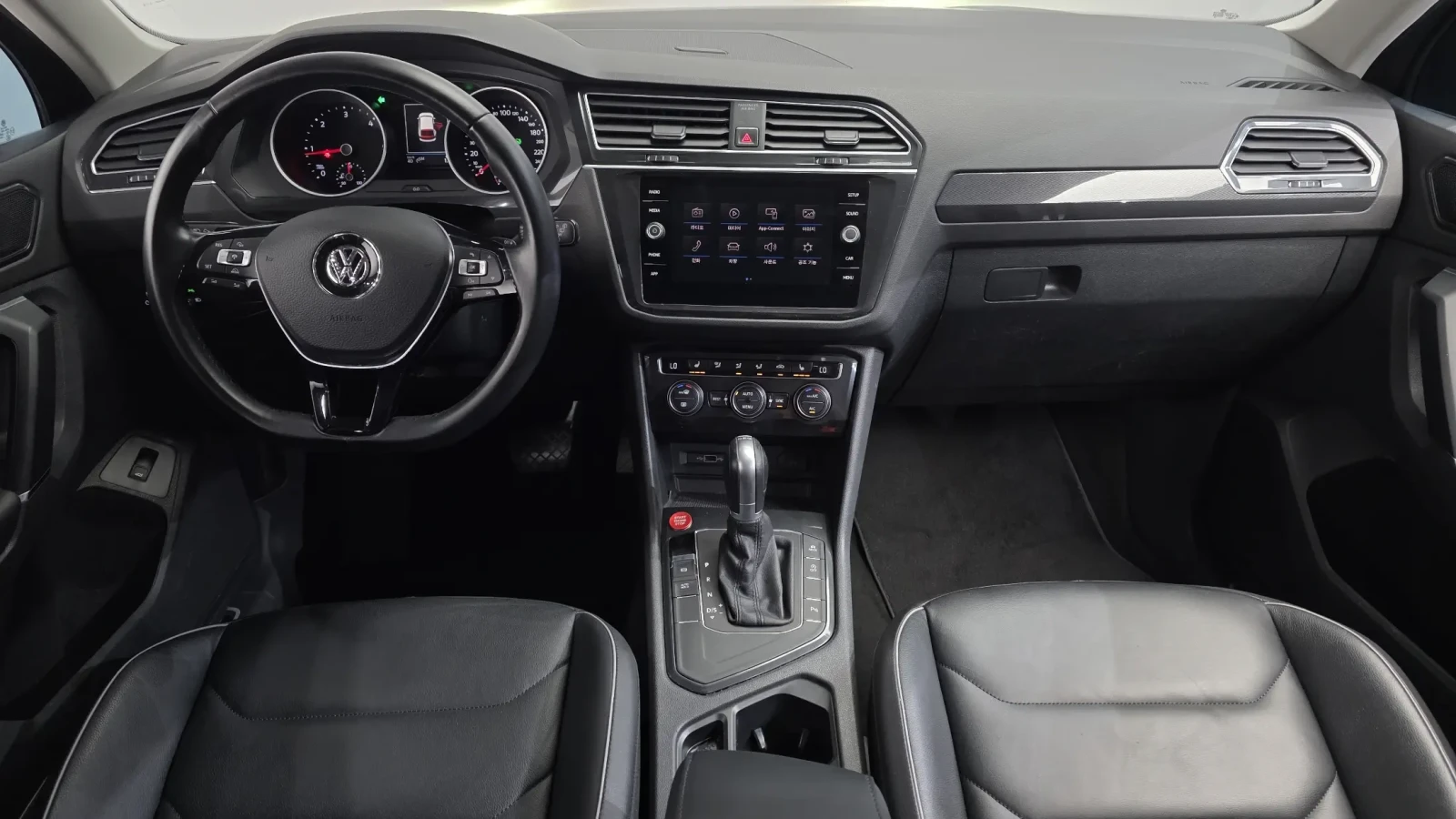 VW Tiguan 2.0TDI PRESTIGEFULL, снимка 8 - Автомобили и джипове - 55188463