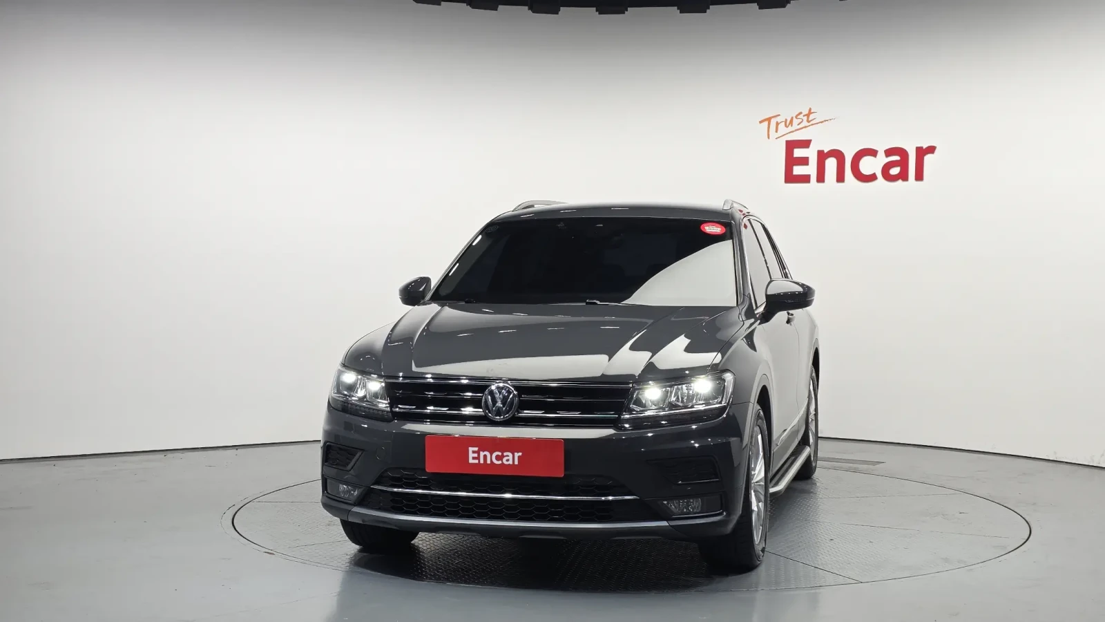 VW Tiguan 2.0TDI PRESTIGEFULL, снимка 3 - Автомобили и джипове - 55188463