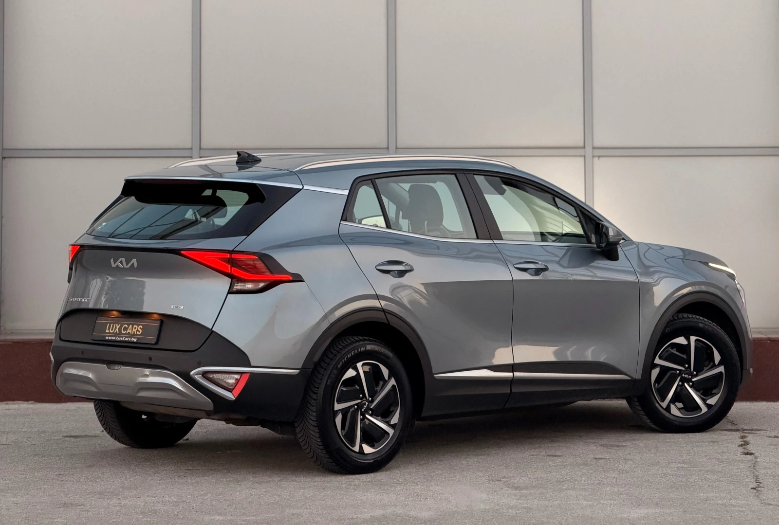 Kia Sportage - 1.6 T-GDi - Hybrid - 230к.с. - Navi - LED -, снимка 2 - Автомобили и джипове - 55533723