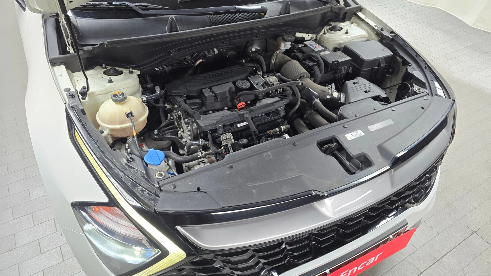Kia Sportage 1.6 Turbo 2WD Trendy, снимка 5 - Автомобили и джипове - 56103101
