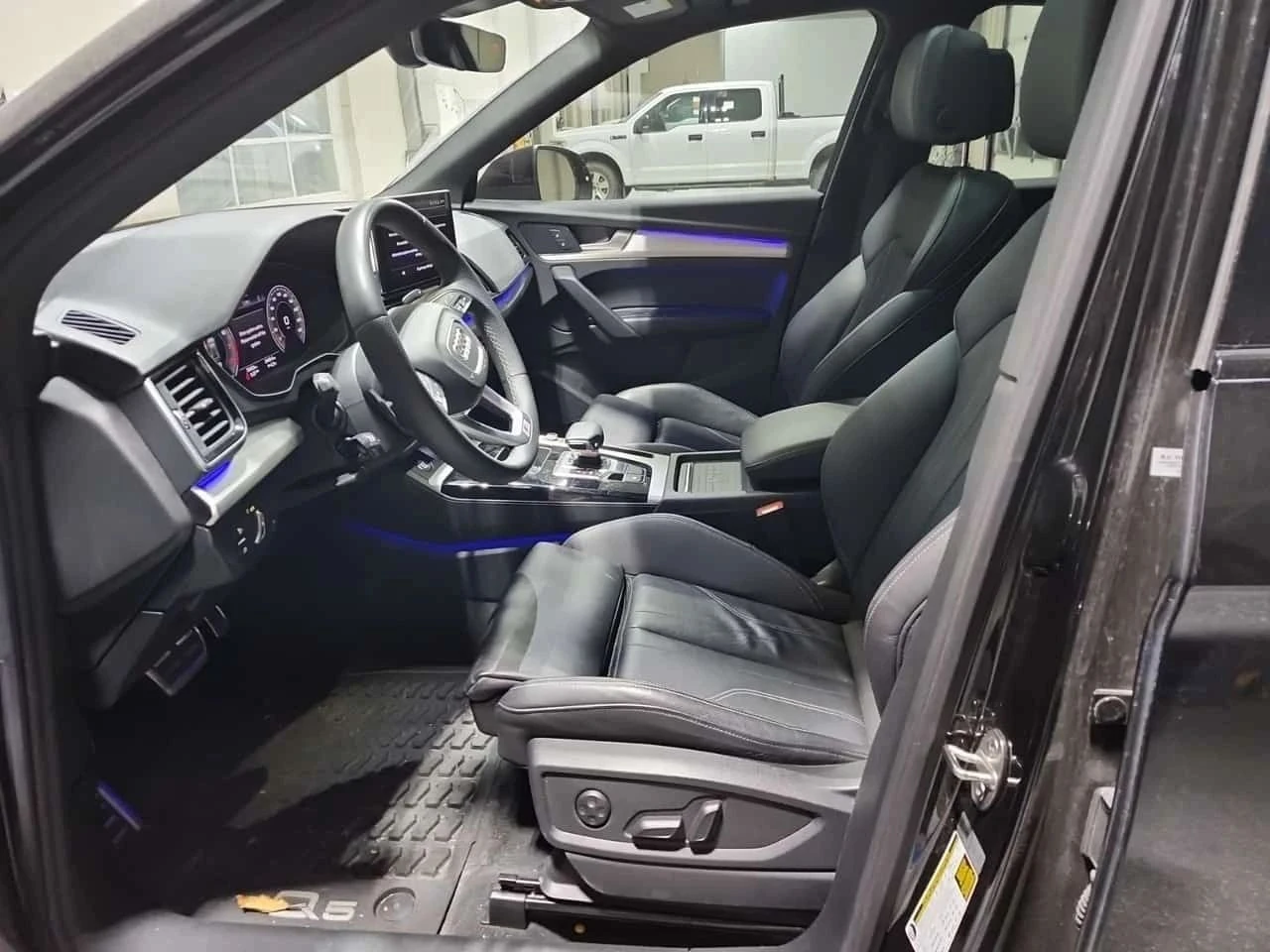 Audi Q5, снимка 8 - Автомобили и джипове - 56688663