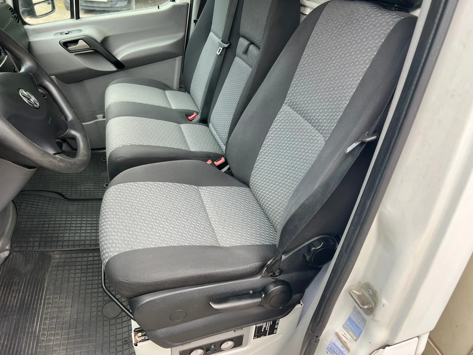 VW Crafter 2.0 140 падащ борд нов внос Австрия, снимка 14 - Бусове и автобуси - 55437142