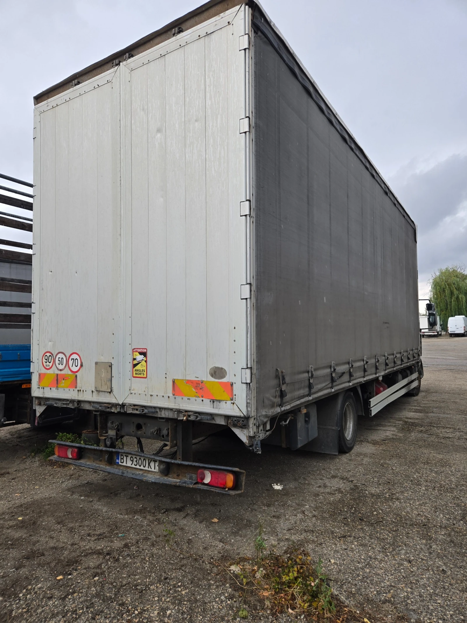 Renault Midlum 220.12 - изображение 6