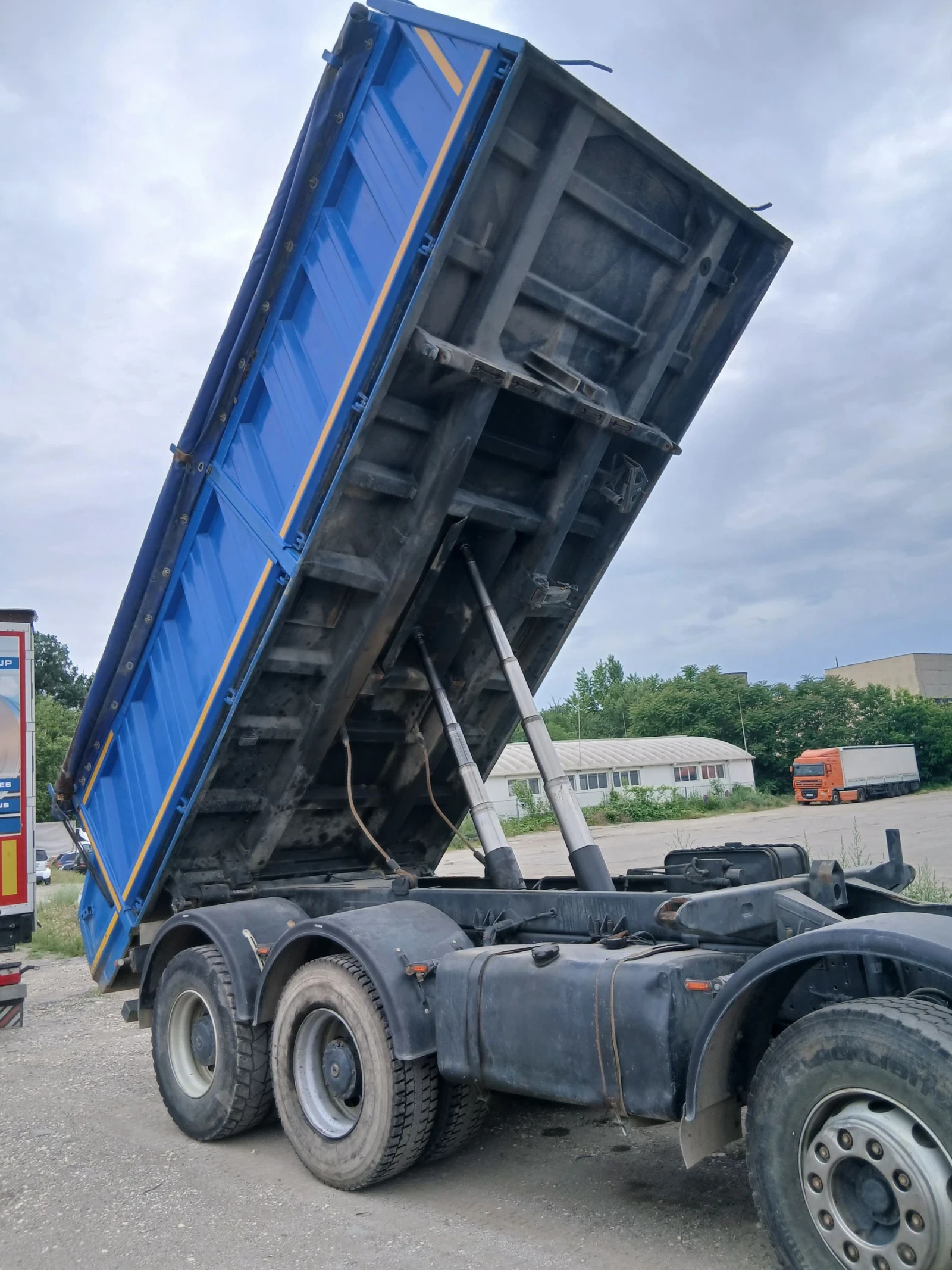 Mercedes-Benz Actros, снимка 7 - Камиони - 54890480