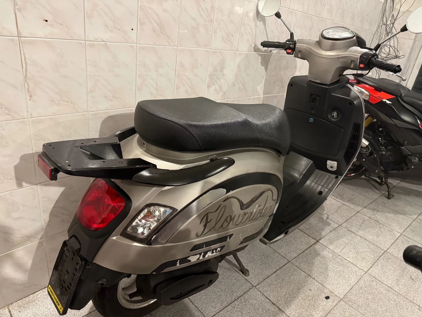 Vespa 50 Generic - изображение 3