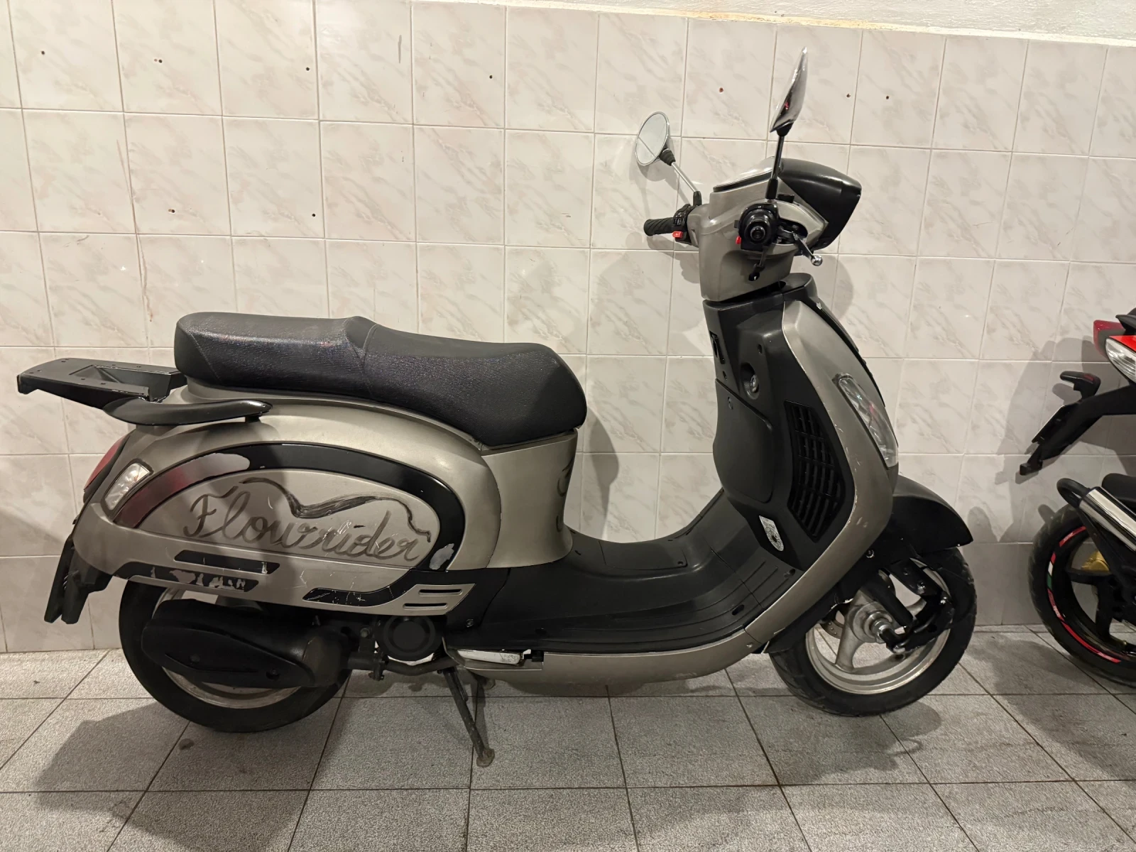 Vespa 50 Generic - изображение 2