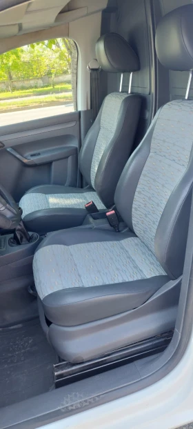 VW Caddy 1.6 TDI   клима, снимка 13