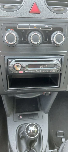 VW Caddy 1.6 TDI   клима, снимка 16