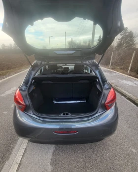Peugeot 208 GPL, снимка 11
