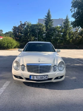 Mercedes-Benz E 200, снимка 1