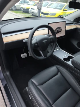 Tesla Model Y Performance, снимка 5