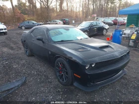 Dodge Challenger 6.2L V-8 SUPERCHARGER, 707HP Rear Wheel Drive, снимка 1