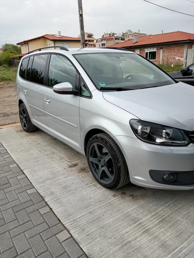 VW Touran 2.0 TDI 140, снимка 13 - Автомобили и джипове - 47031426