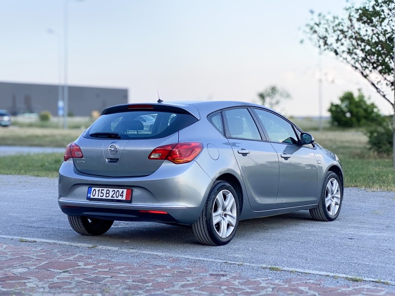 Opel Astra 1.4T LPG, снимка 4 - Автомобили и джипове - 46059637