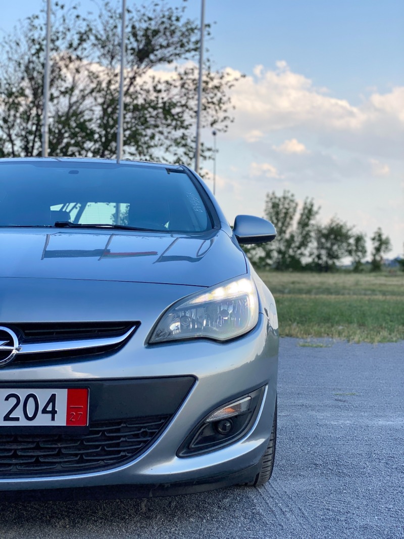 Opel Astra 1.4T LPG, снимка 15 - Автомобили и джипове - 46059637