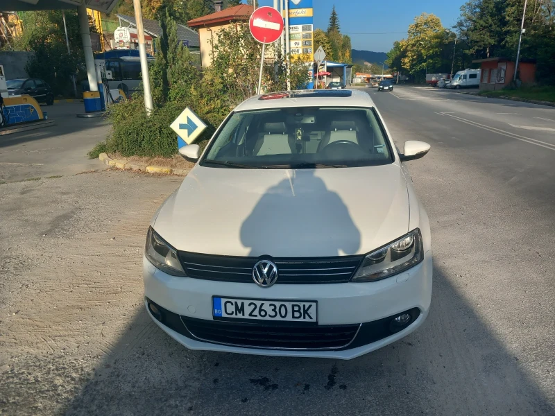 VW Jetta, снимка 1 - Автомобили и джипове - 47368008