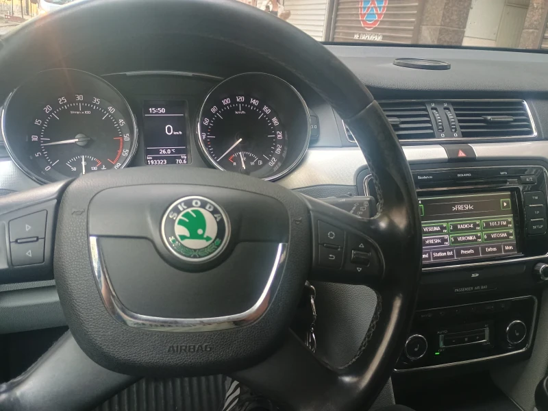 Skoda Superb, снимка 11 - Автомобили и джипове - 47542538