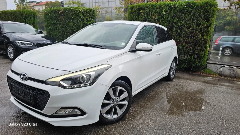 Hyundai I20 Full Led* , снимка 4 - Автомобили и джипове - 47540837