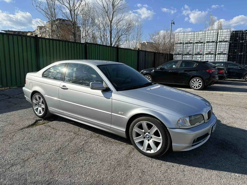 BMW 320 320 CI, снимка 3 - Автомобили и джипове - 48327330