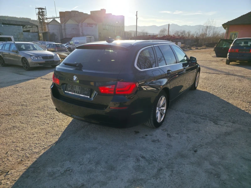 BMW 520 2.0d Нави 8 скорости Топ, снимка 5 - Автомобили и джипове - 49396429