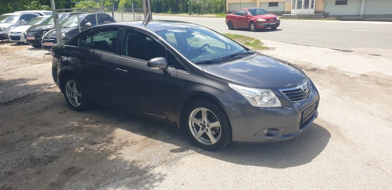Toyota Avensis 2.0 d4d  седан, снимка 3 - Автомобили и джипове - 50018741