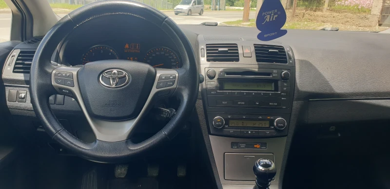 Toyota Avensis 2.0 d4d  седан, снимка 7 - Автомобили и джипове - 50018741