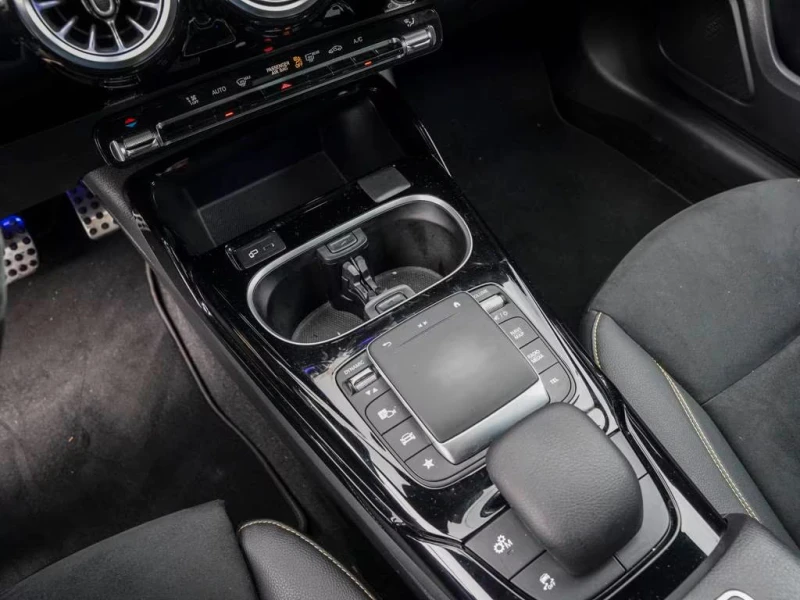 Mercedes-Benz A45 AMG S/421HP/4M/MBUX/NIGHT/CPLAY/CAM/LED/963f, снимка 11 - Автомобили и джипове - 52707751